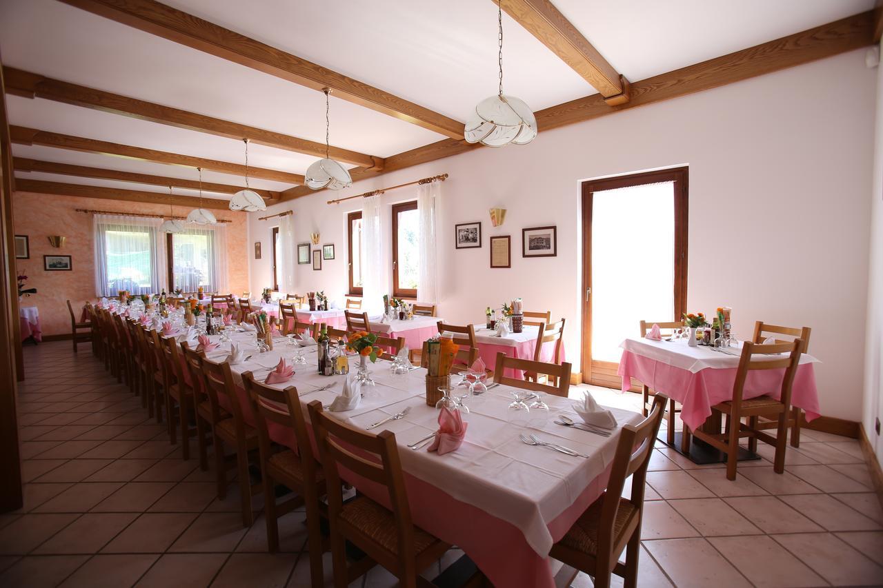 Albergo Alpino Da Tullio Avio Exterior foto